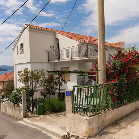 Apartment Tamara Trogir Buitenkant foto
